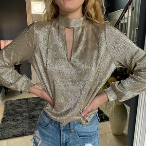 Gold shimmer top!